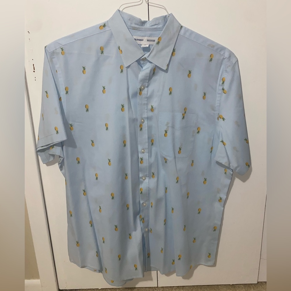 Baby Blue Short Sleeve Pineapple Button Up XL